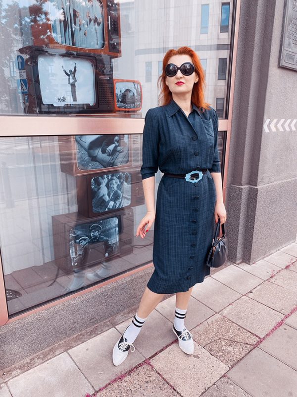 Saddle shoes outfit ideas.