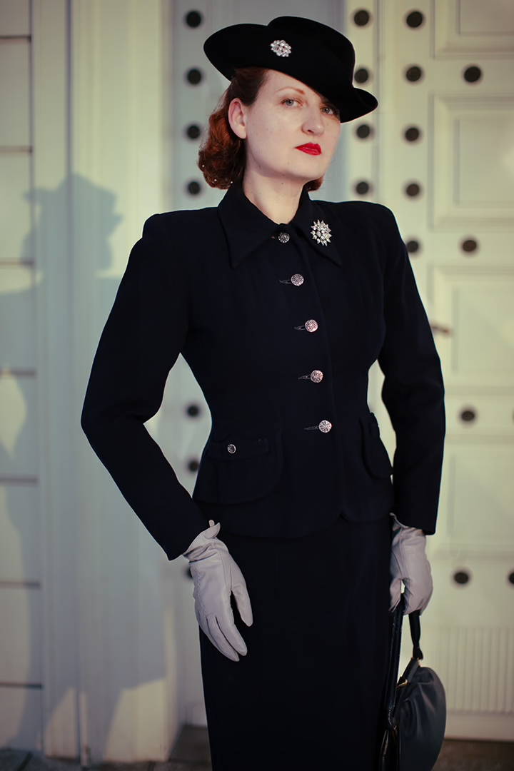 How to Wear a Vintage Brooch: Styling Inspiration from the 1930s to the 1950s
