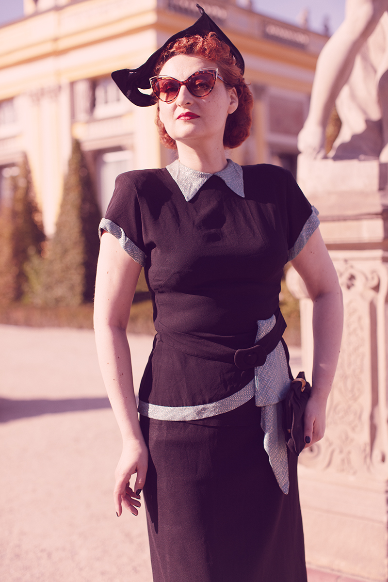 vintage fashion blogger Dominique de Merteuil in a 1940s evening wear.