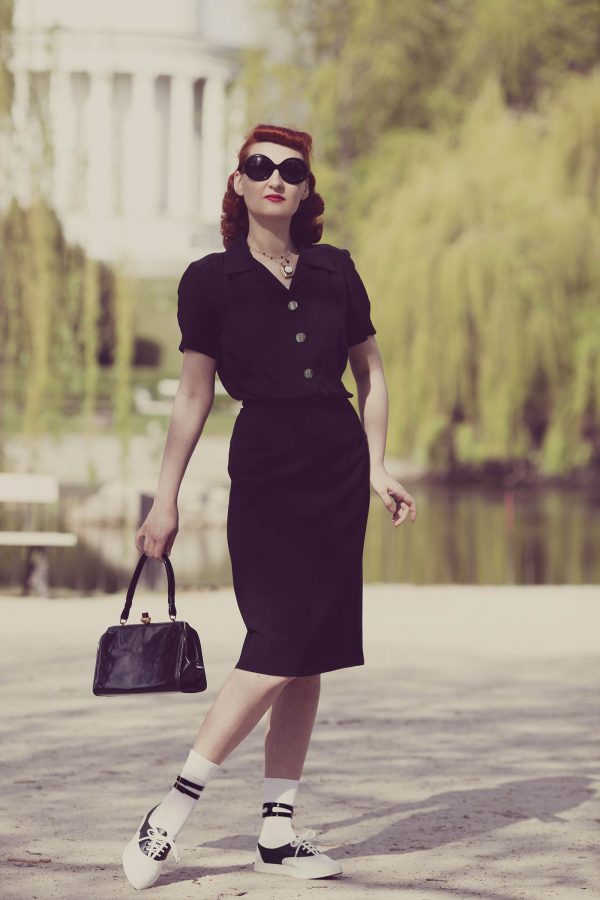 What Did Women Wear in the 1940s? 40s Fashion Trends
