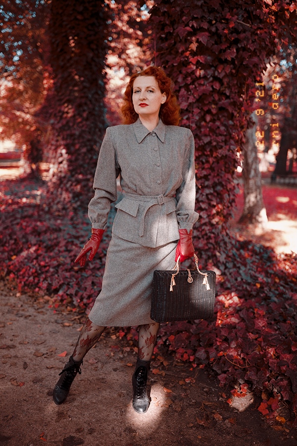 The 1940s Fashion in a Nutshell - It's Beyond My Control